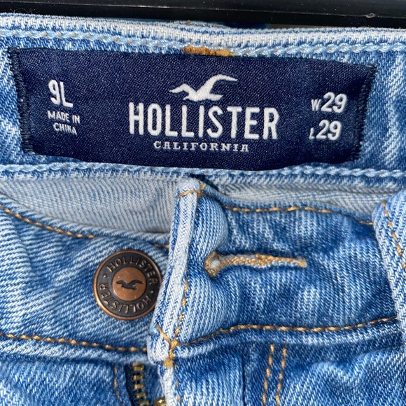 Hollister High rise mom jeans - Picture 3 of 3